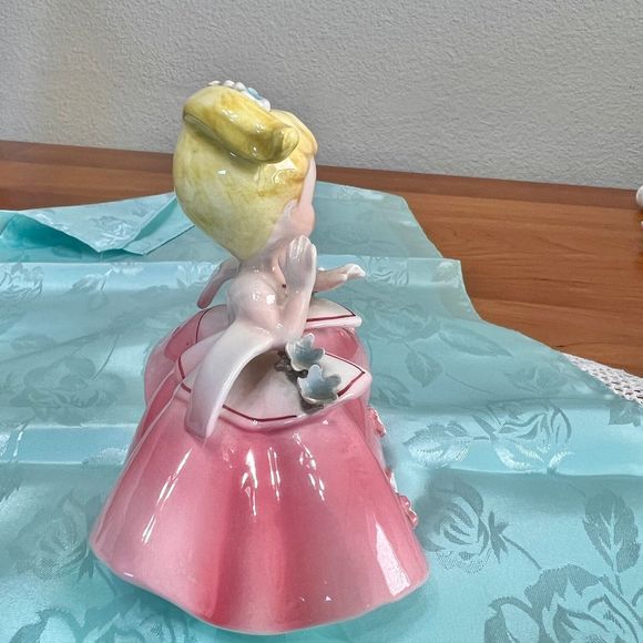 Lefton Exclusives Vintage Figurine # 2821, Lefton Ceramic Figurine, Japan Doll - Picture 7 of 9